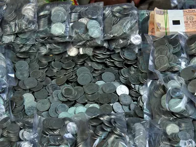 Thieves Steal Coins Worth 1 Lakh From SBI Branch