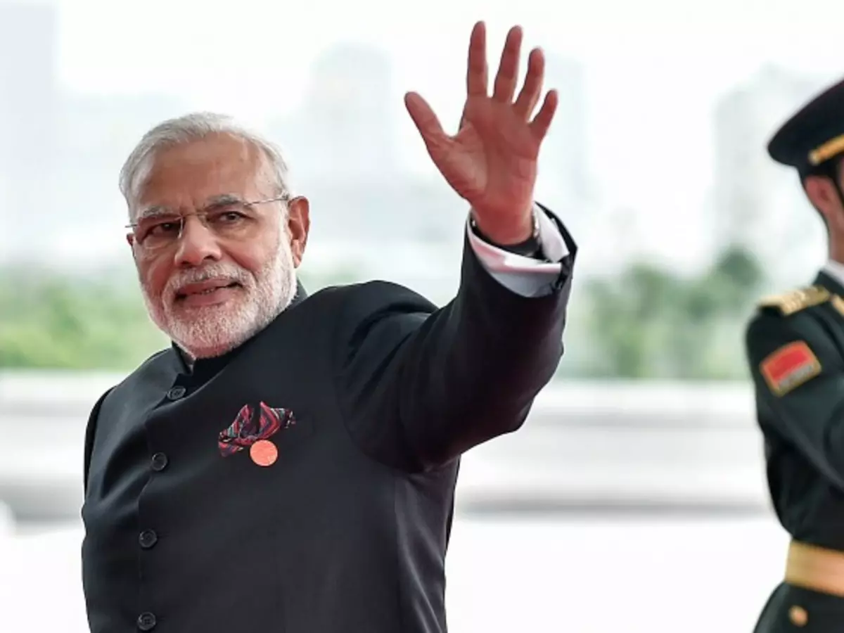 PM Modi Beats Big B And Aamir To Become The Face Of Incredible India's ...