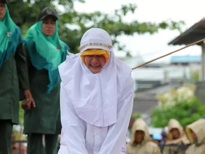 Indonesia As Woman Screams