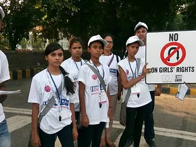 To Celebrate International Day Of Girl Child, Girls Take The Roads To Manage Traffic In Delhi
