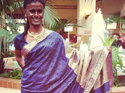Mother Gifts Her Favourite Sari To Her Transgender Daughter, Embraces Her Newfound Identity