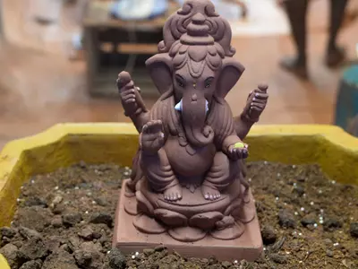 16-Year-Old Muslim Girl Carves Out Ganesha Idol In Chikkaballapur