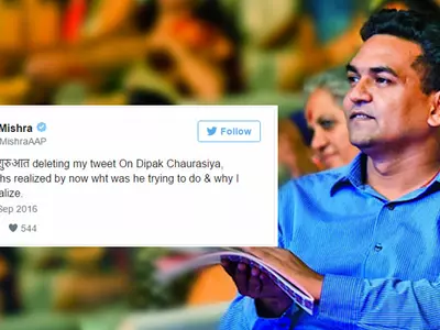 This Is How Delhi Minister Returns ‘Love’ After TV Journalist Flashes His Phone Number On Live TV
