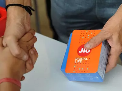 Reliance Jio Seeks Action Against Major Telcos For Violating MNP Rules And WiFi Rules