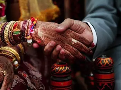 7 Husbands 'Saaf'? Woman Marries 7 Guys, Robs All Of Them!