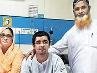 Ailing Pakistani Youth Queues Up For An Indian Heart