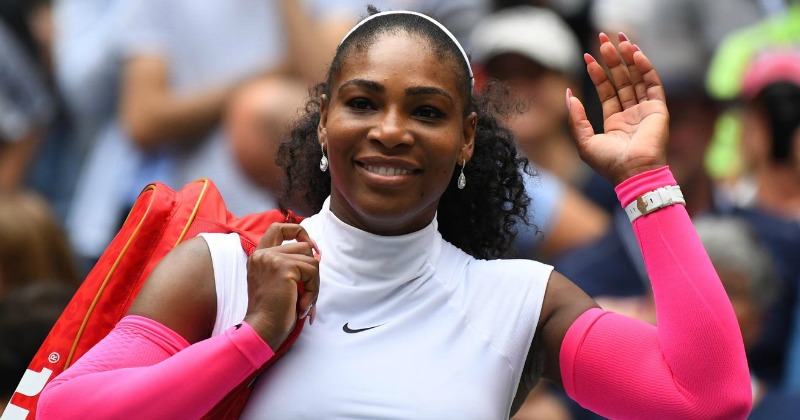 Serena Williams Enters Us Open Quarters Goes Past Roger Federer For 2677