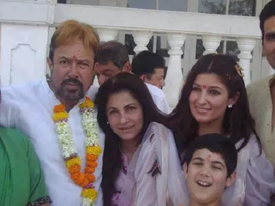 Rajesh Khanna with family