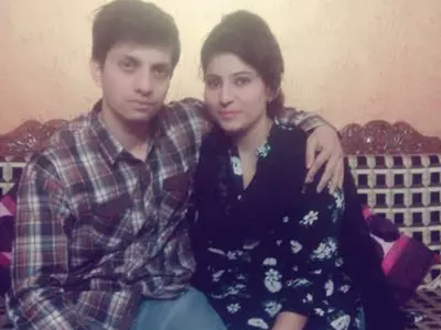 Pak Woman Reunites With Husband,