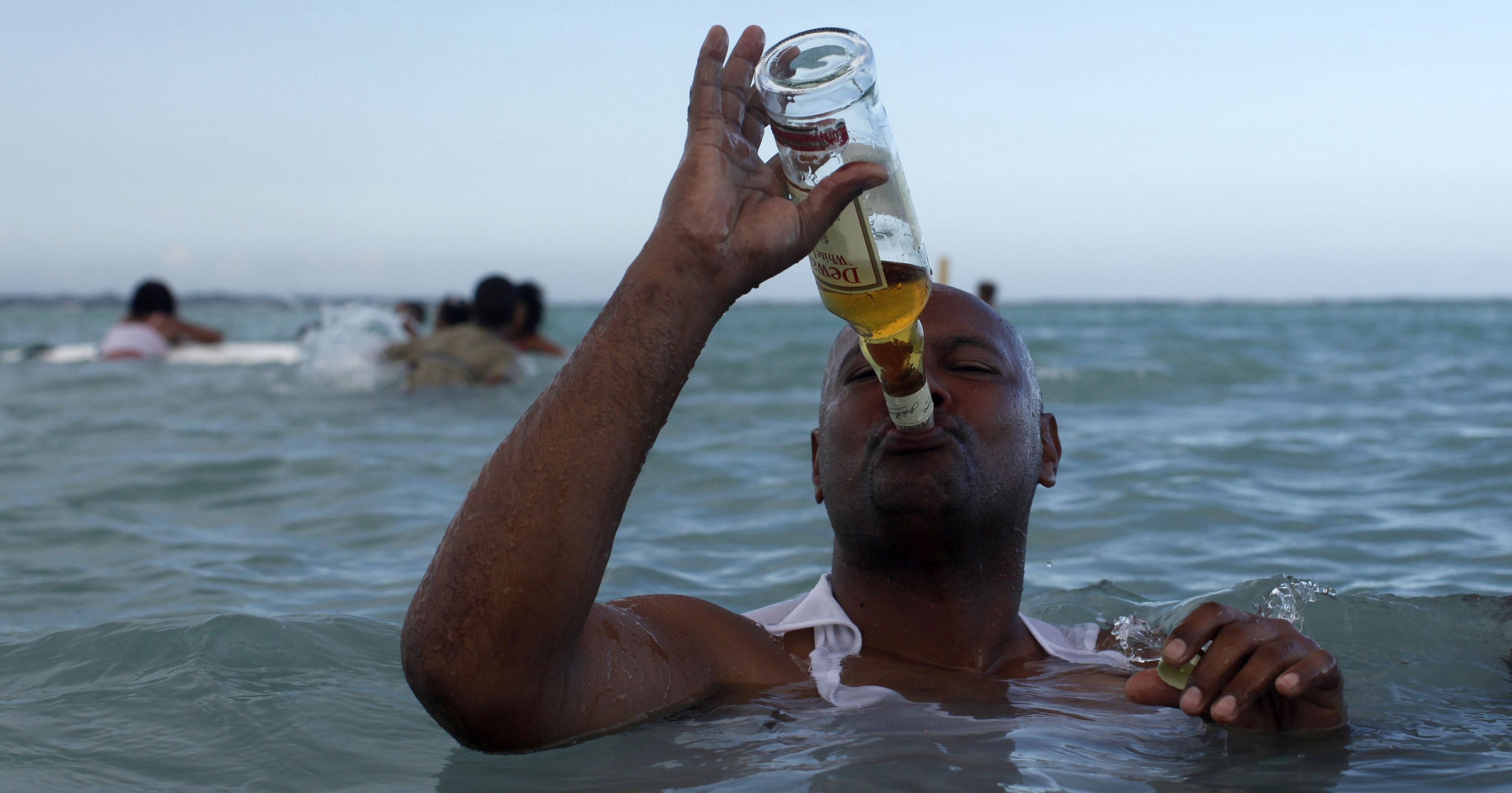 Soon You Could Be Arrested If You Are Caught Drinking At Goa Beaches