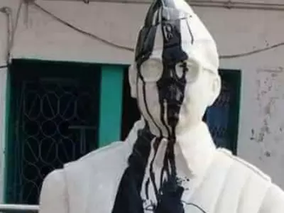 Netaji's statue on Independence Day  Read more at: http://www.oneindia.com/india/west-bengal-miscreants-vandalise-netaji-s-statue-on-independence-day-2522782.html