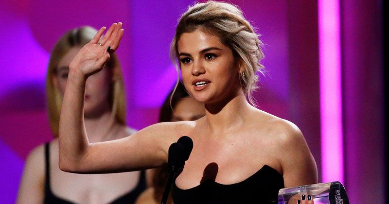 Selena Gomez Breaks Down As She Dedicates Her Billboard Award To BFF For Life-Saving Transplant