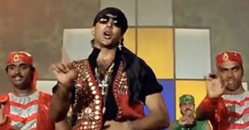 tu cheez badi hai mast mohra tu cheez badi hai mast mohra
