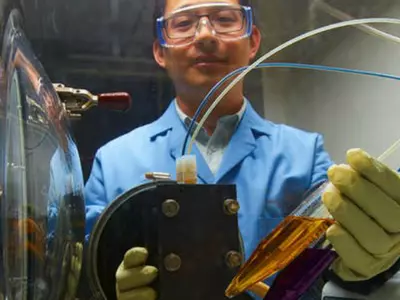 Harvard Makes An Eco-Friendly, Renewable Battery Than Can Run For 10 Years Straight