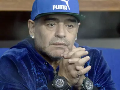 Madrid police talk to Maradona