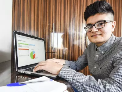 16-Year-Old Schoolboy Rejects Rs 42 Crores For A Website He Designed In His Bedroom!