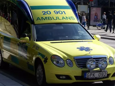 Swedish Ambulances To Mute Car Audio Remotely Through Tech Breakthrough