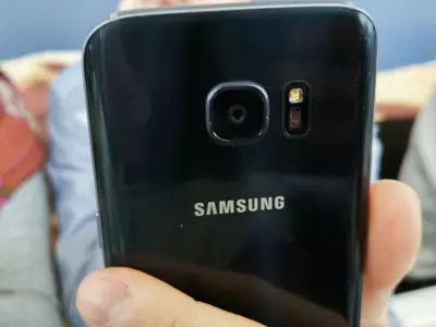 This Is What The Samsung Galaxy S8 Looks Like, With Curved Edges & No Home Button