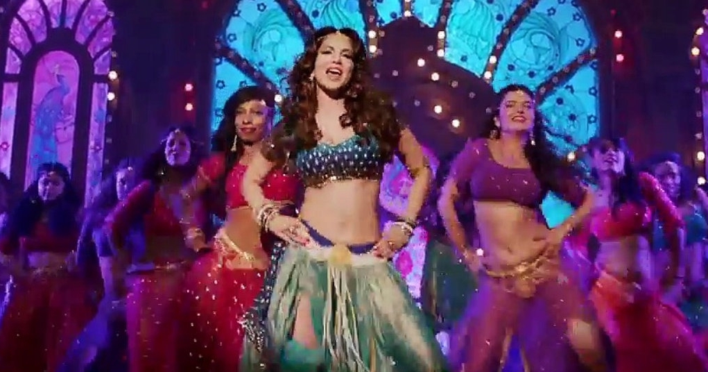 People Go Laila Laila In Theatres Over Sunny Leones Hot Dance Moves In Raees Song 4869