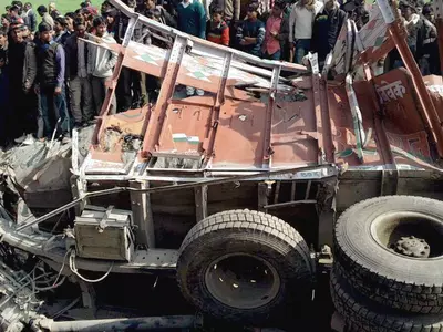 25 Feared Dead After Schoolbus Hits Truck In UP + 5 More Stories From Today