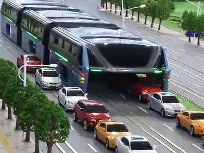China's 'Elevated Bus' That Went Viral Last Year Has Turned Out To Be A Scam!