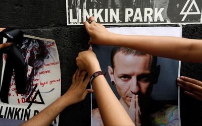 Linkin Park Fans From All Over The World