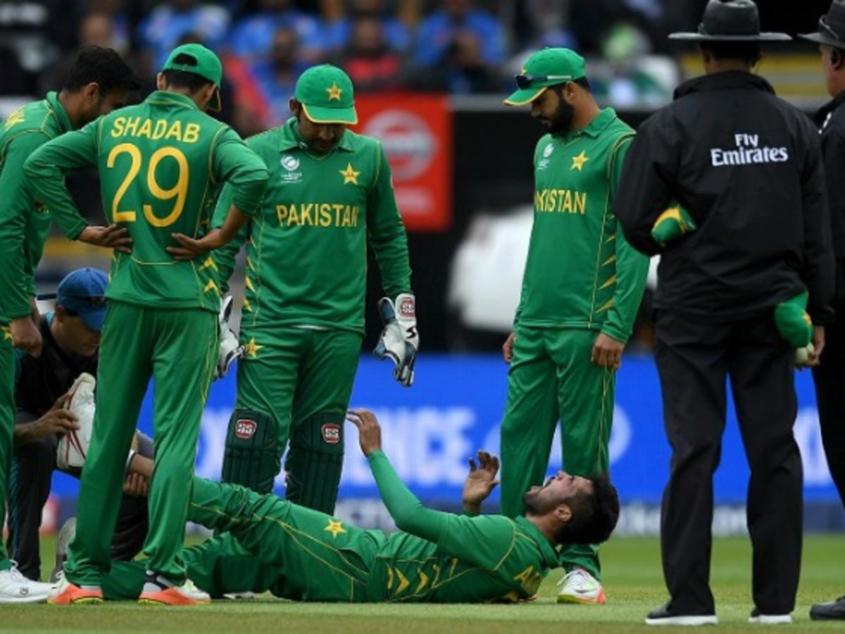 This Video Of Pakistani Fans Performing A Funeral For Their Team After  India Loss Is Too Funny