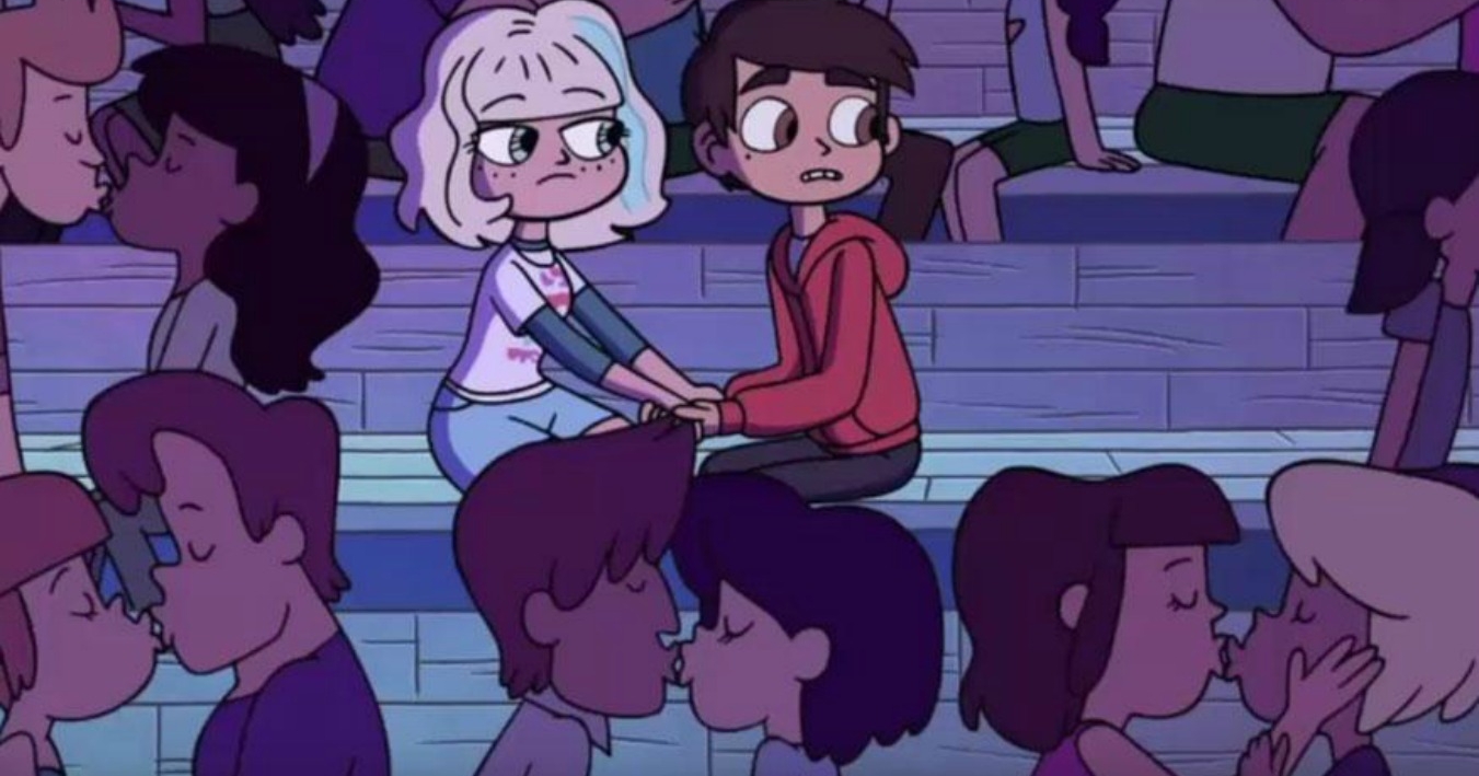 In A First Disney Has Aired A Same Sex Kiss Scene In One Of Its