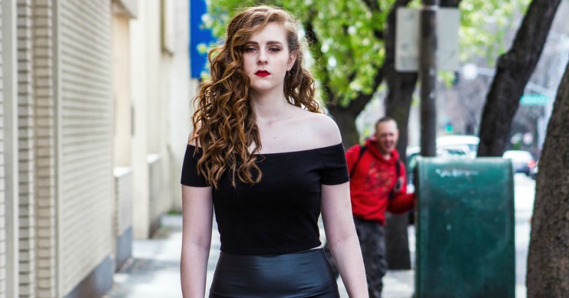 Powerful Photo Captures The Exact Moment A Woman Got Catcalled And It