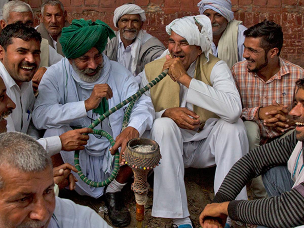 As Jat Protesters Assemble At Jantar Mantar, There Are More Hookahs Than  Placards