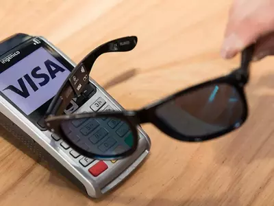 VISA’s Upcoming Sunglasses Replace Credit Cards, Can Pay Your Bills Wirelessly