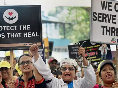 53 Doctors Attacked In Two Years, Not A Single Conviction
