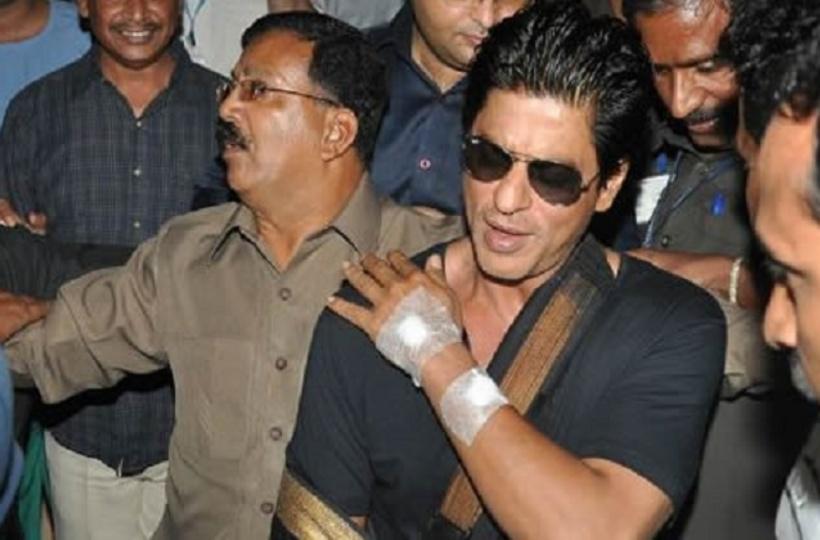 Shah Rukh Khan meets with an accident in US, undergoes surgery: Report -  BusinessToday