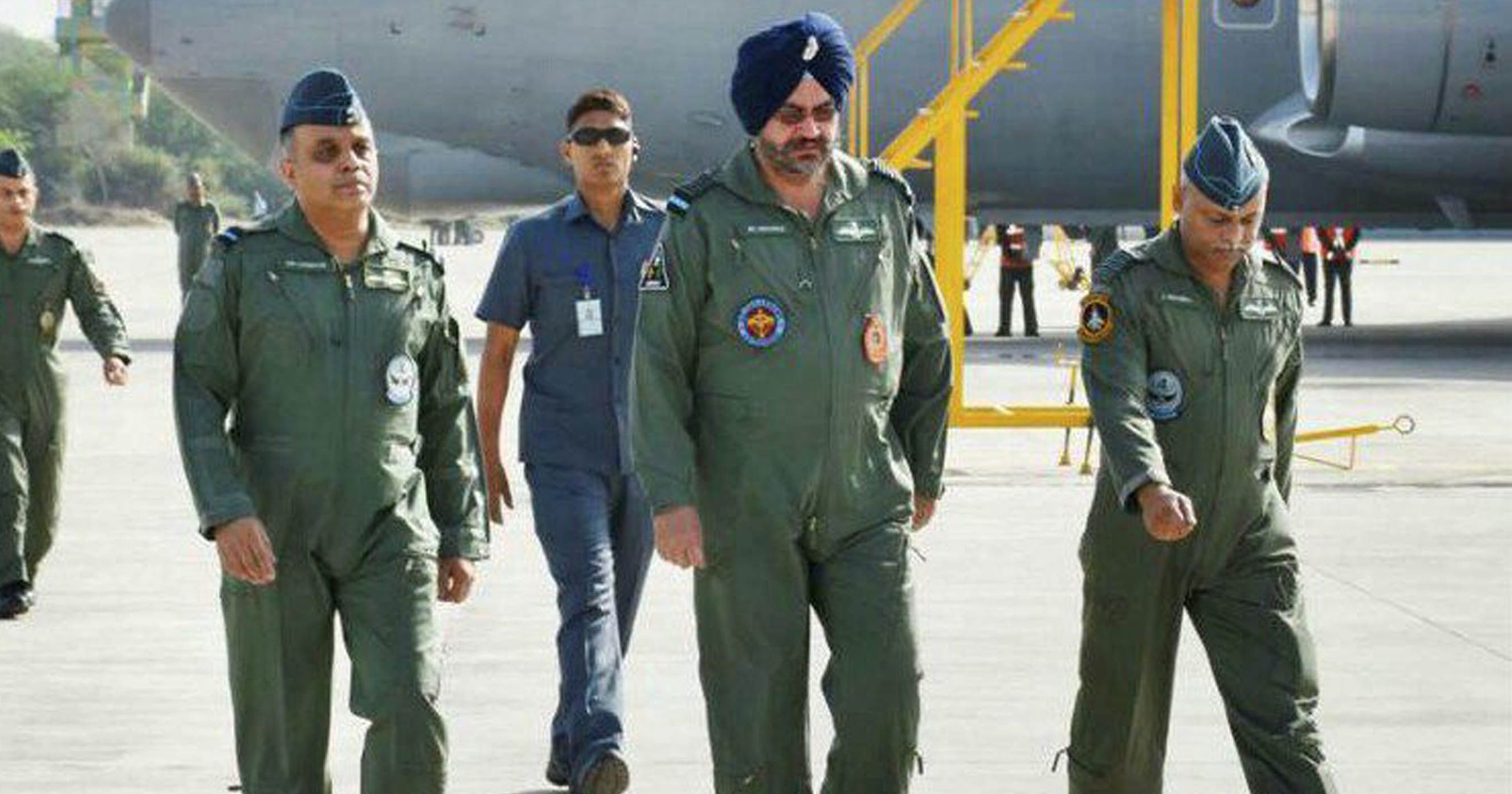 'Be Prepared For Operations At Short Notice,' Air Chief Dhanoa Tells ...