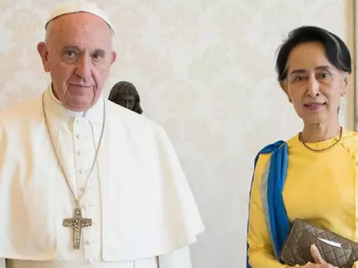 Pope Heads To Myanmar And Into Rohingya Crisis