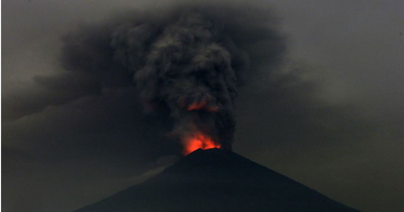 Bali Volcano Eruption, Pope Francis In Myanmar To Address Rohingya ...