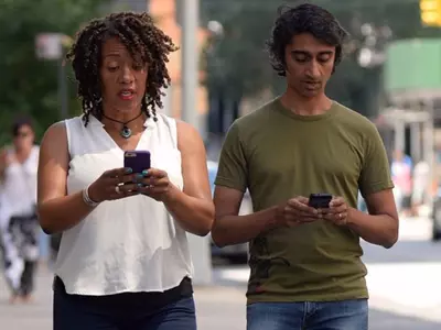 honolulu pedestrian sms texting ban