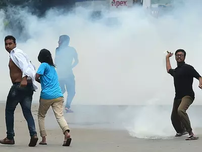 Bangladesh Student Protest Spurs Warning Against Opposition Meddling