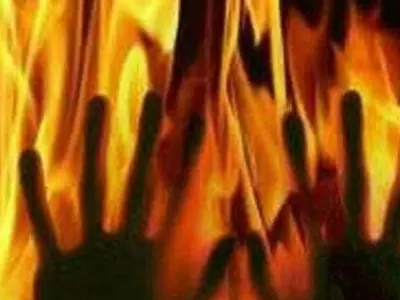 Minor Girl Sets Herself On Fire After A Few Men Harassed And Blackmailed Her In Meerut