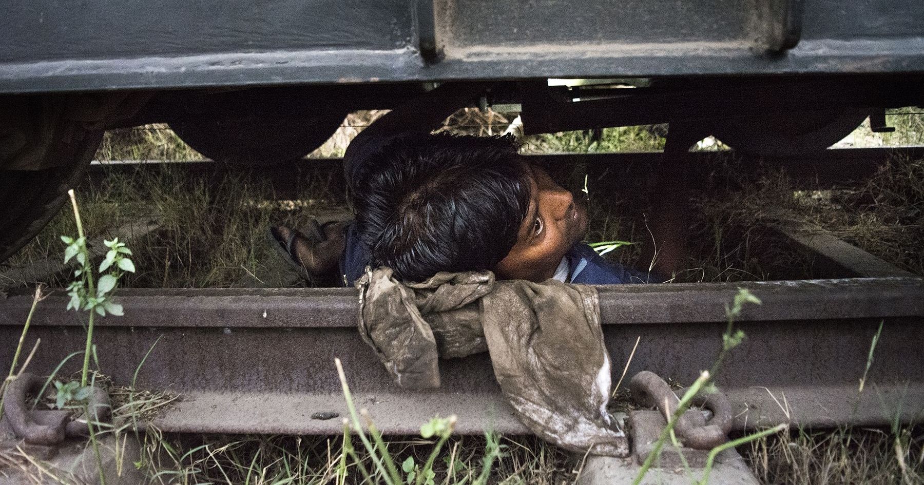 16 Images Capture Various Moments Of Life Inside Abandoned Train Coaches