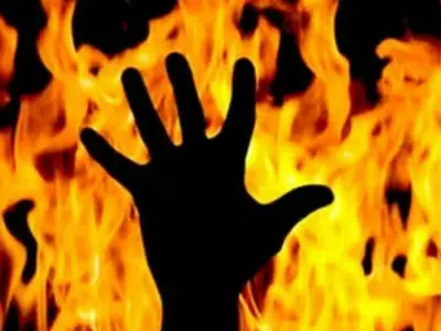 BTech Student Sets Herself Ablaze As Her Mother Routinely Scolded Her For Using Too Much Phone