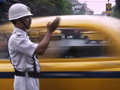 Kolkata Police Is Offering Discounts To Traffic Offenders To Settle Their Unpaid Dues