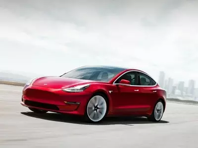 Tesla, OTA Update, Tesla Software update, Tesla Fart Noises, Tesla Neuralink, Tesla, Elon Musk, Chri