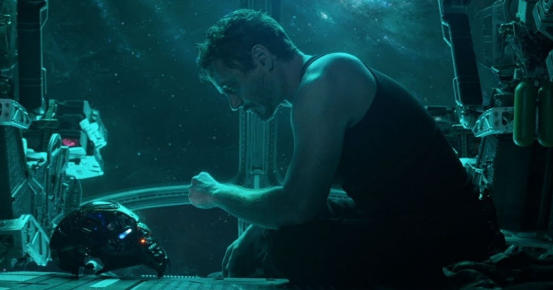 Avengers: Endgame's Makers Compare Their Directing Experience To Diving  Off A 12-Storey Building Into a Cup Of Water, Were Left Teary-Eyed!