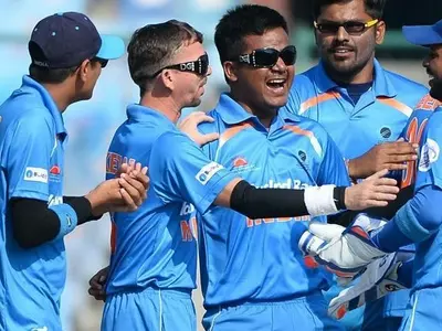 India beat Pakistan by 7 wickets