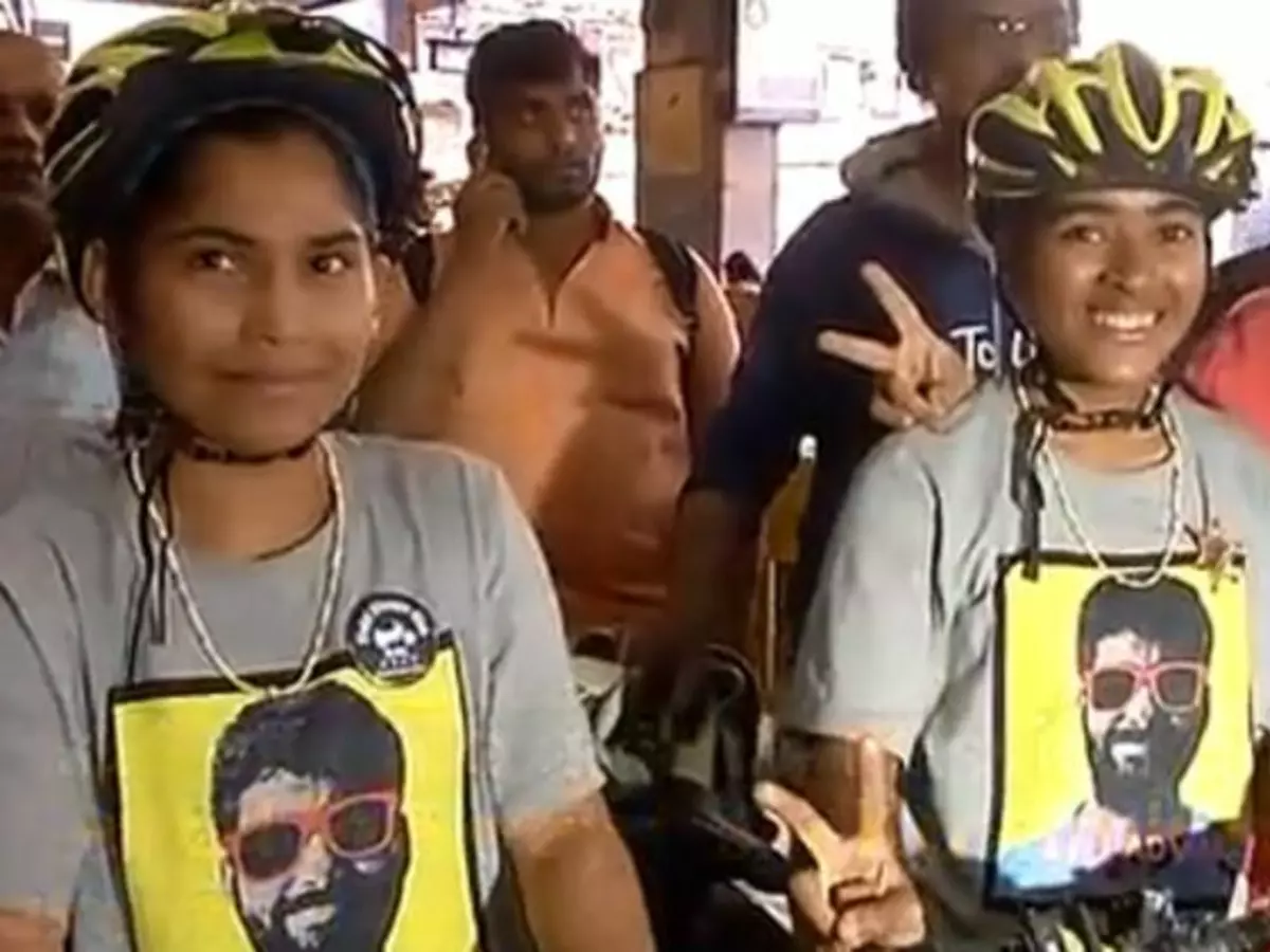Two Girls Cycle From Kashmir To Kanyakumari Two Girls Cycle From Kashmir To Kanyakumari
