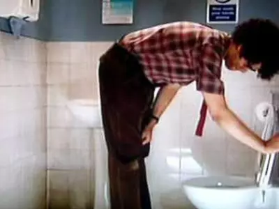 Mumbai Teen Stuck in toilet