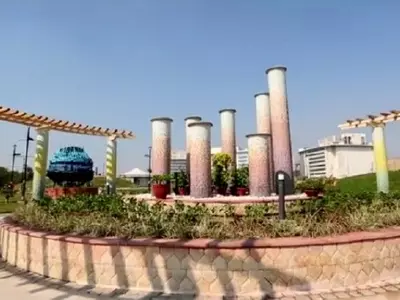 Prakriti park, shastri park, delhi metro, waste material