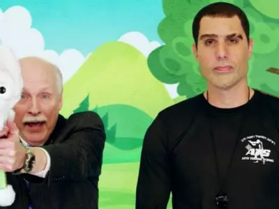 Right To Shoot: Sacha Baron Cohen Wants American Toddlers To Be Armed To Protect Themselves
