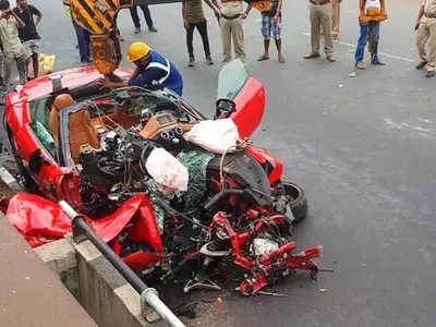 Ferrari Crashes Into Flyover Rail In Kolkata